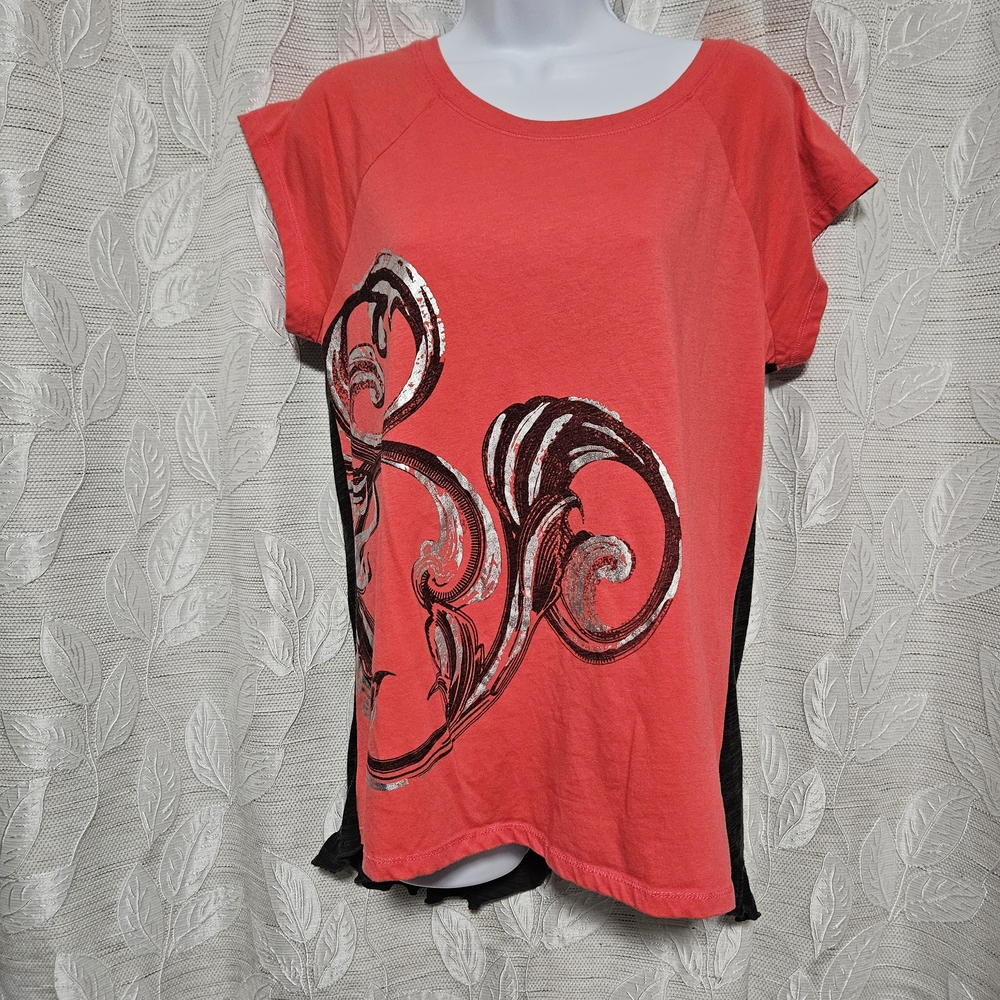 Disney Red and Black Swirl Women's Tee